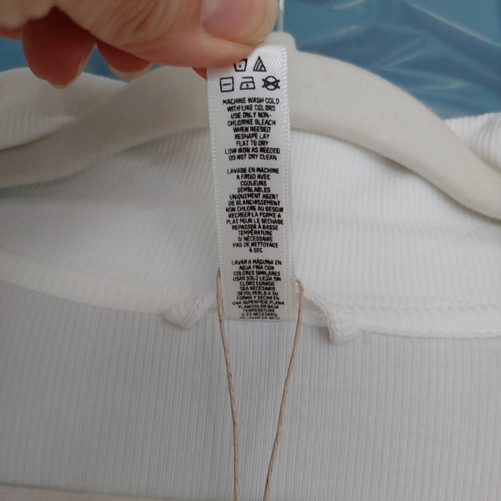SKIMS Soft Lounge Button Up Pajama Top - Picture 10 of 15